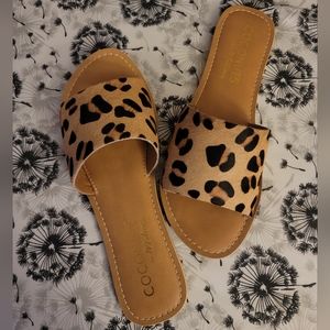 Leopard cowhair flat sandal